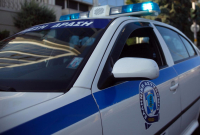 Έφοδος της αστυνομίας στην ΑΣΟΕΕ: Εντοπίστηκαν κοντάρια, κράνη και κουκούλες